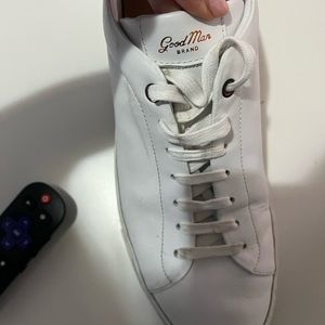 Good mar, size 12 mens sneakers